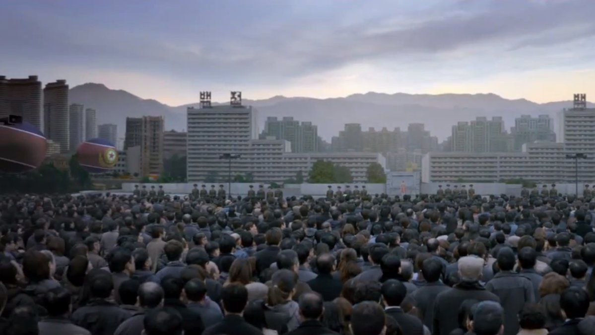 Skådespelarna spelar huvudrollerna i den nya, kontroversiell filmen "The Interview". Filmen handlar om två programledare som får reda på att Nordkoreas diktator är ett fan av deras teveshow.